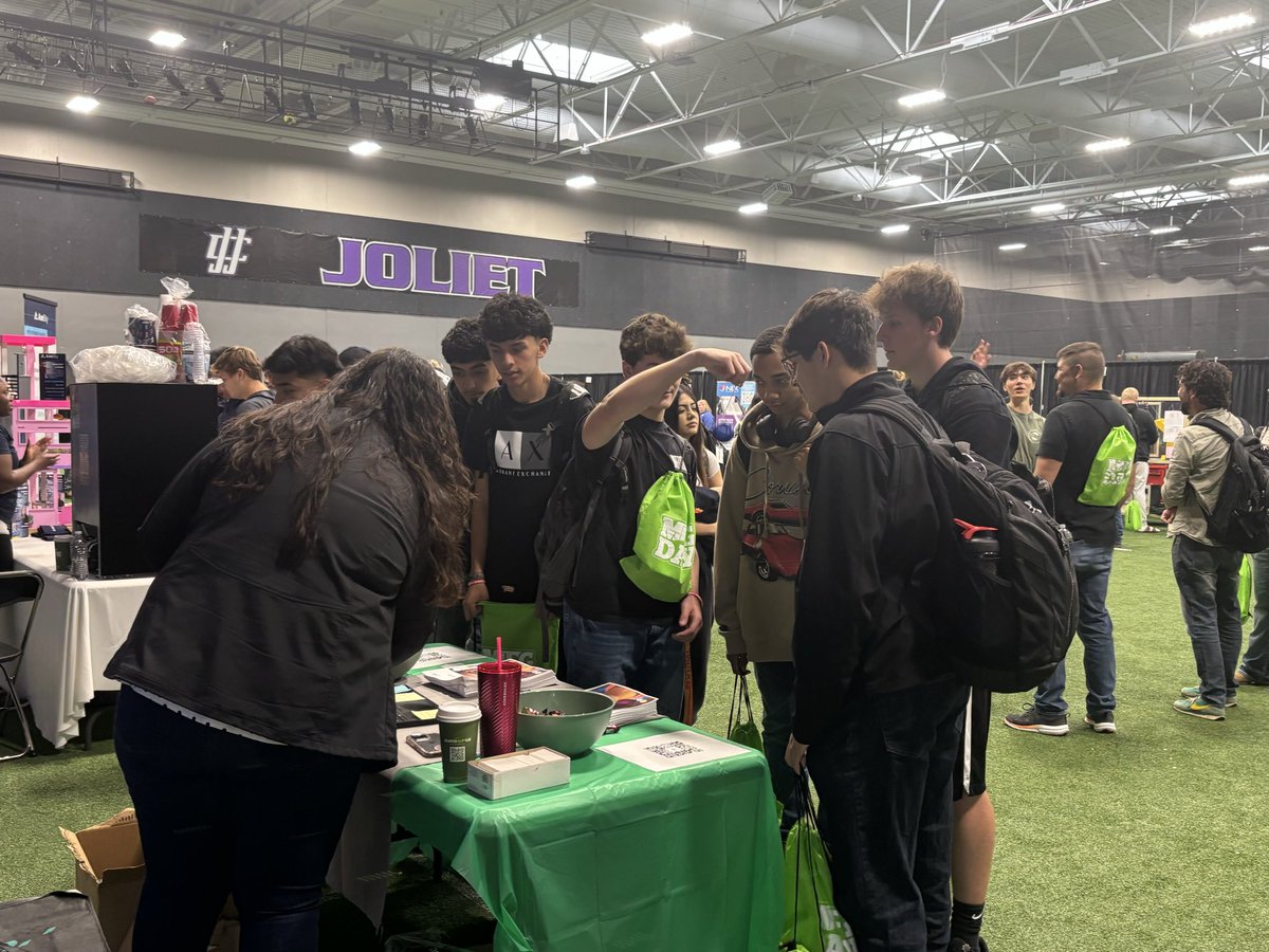 emkaufman's tweet photo. We started the week off celebrating Manufacturing Day at JJC.  Thank you to TRMA and TREP for a great event. https://t.co/pJCplwKhvT