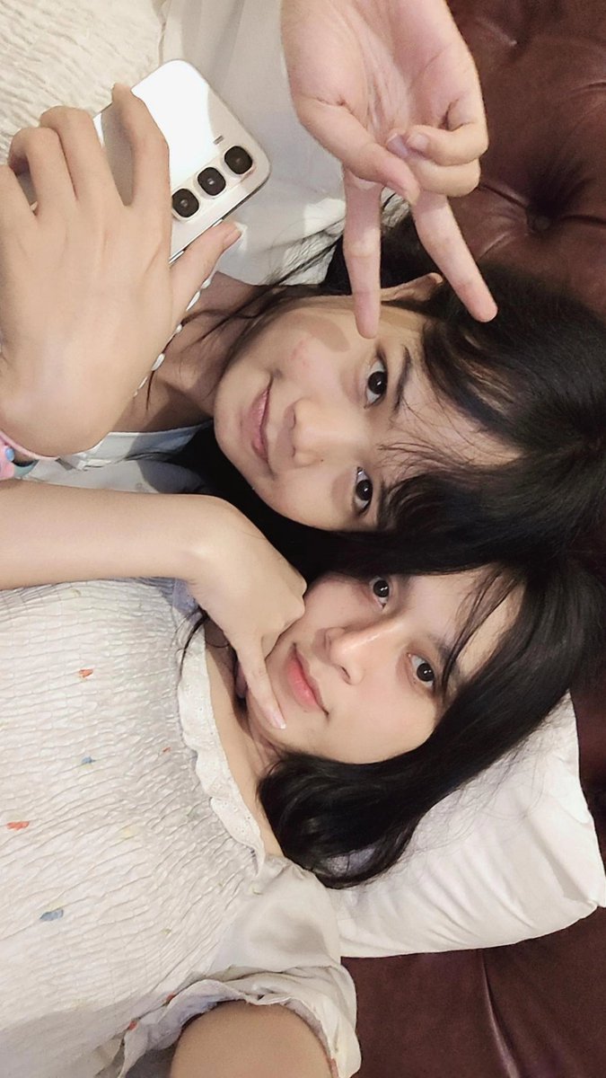 Kelonan aww🥰
#femboy #crossdresser #ladyboy #shemale #transgender #transgirl #tgirl #lesbian