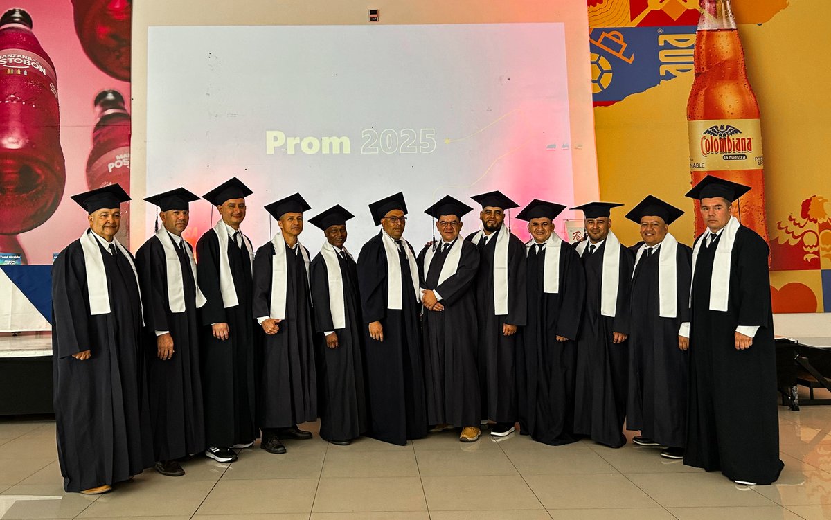 #NotiUNAD 🎓 ¡Nunca es tarde para cumplir sueños! | 33 conductores de la flota de <a href="/postobonoficial/">Postobón empresa</a> y EDINSA se graduaron como bachilleres gracias a su esfuerzo y al acompañamiento de la UNAD, que hizo posible un programa remoto para ellos. 🚚📚

Una historia que demuestra que la