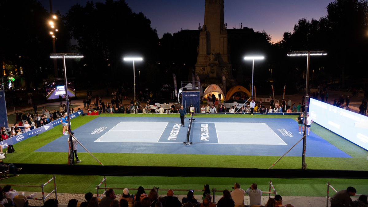 LedProjects's tweet image. 🔦 Precisión, uniformidad y diseño sostenible.
LED Projects ilumina el presente y el futuro del pickleball en España.
Lee la noticia completa 👉 ledprojects.es/led-projects-e…
#SportsLighting #LEDProjects #Pickleball #LightingTheGame #iluminaciónpickleball #iluminaciónpistaspickleball