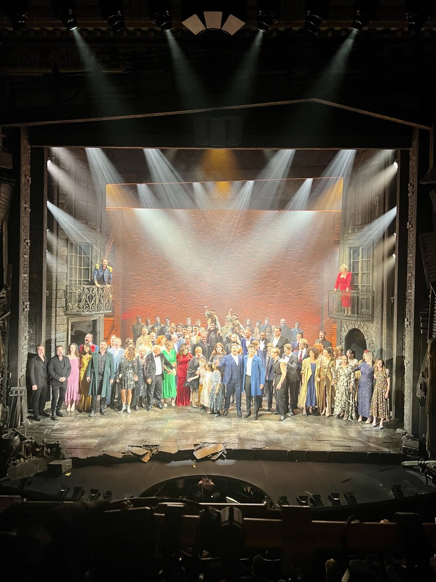 Great scenes at Les Miserables last night as they celebrated One Year More with Michael Ball, Alfie Boe, Samantha Barks, Matt Lucas, Patti LuPone and many others…