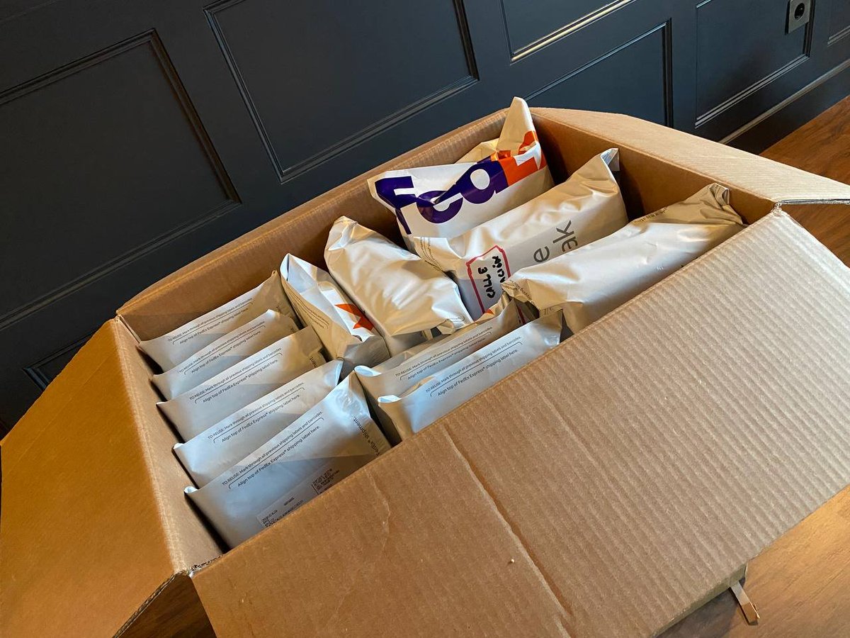 We've been super busy for a few weeks now with orders from the shop 4mhz.es/en/shop.
Make sure nobody misses out on their #Malasombra!! These are on their way to their owners soon.