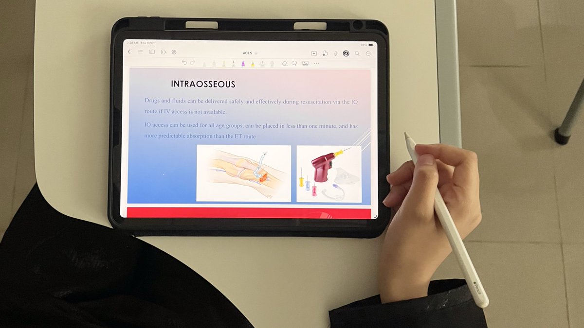 llijn5's tweet image. 