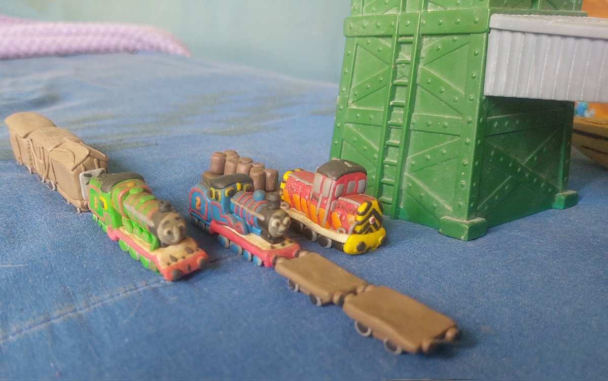 EnriqueDocument's tweet image. Today, October 9th, the Thomas and Friends television series premiered. We are celebrating the books that gave life to this great series. Happy 41 years of Thomas and Friends 🚂🚃🚃. 
#ThomasandFriends #mattel #thomasthetankengine #ttte