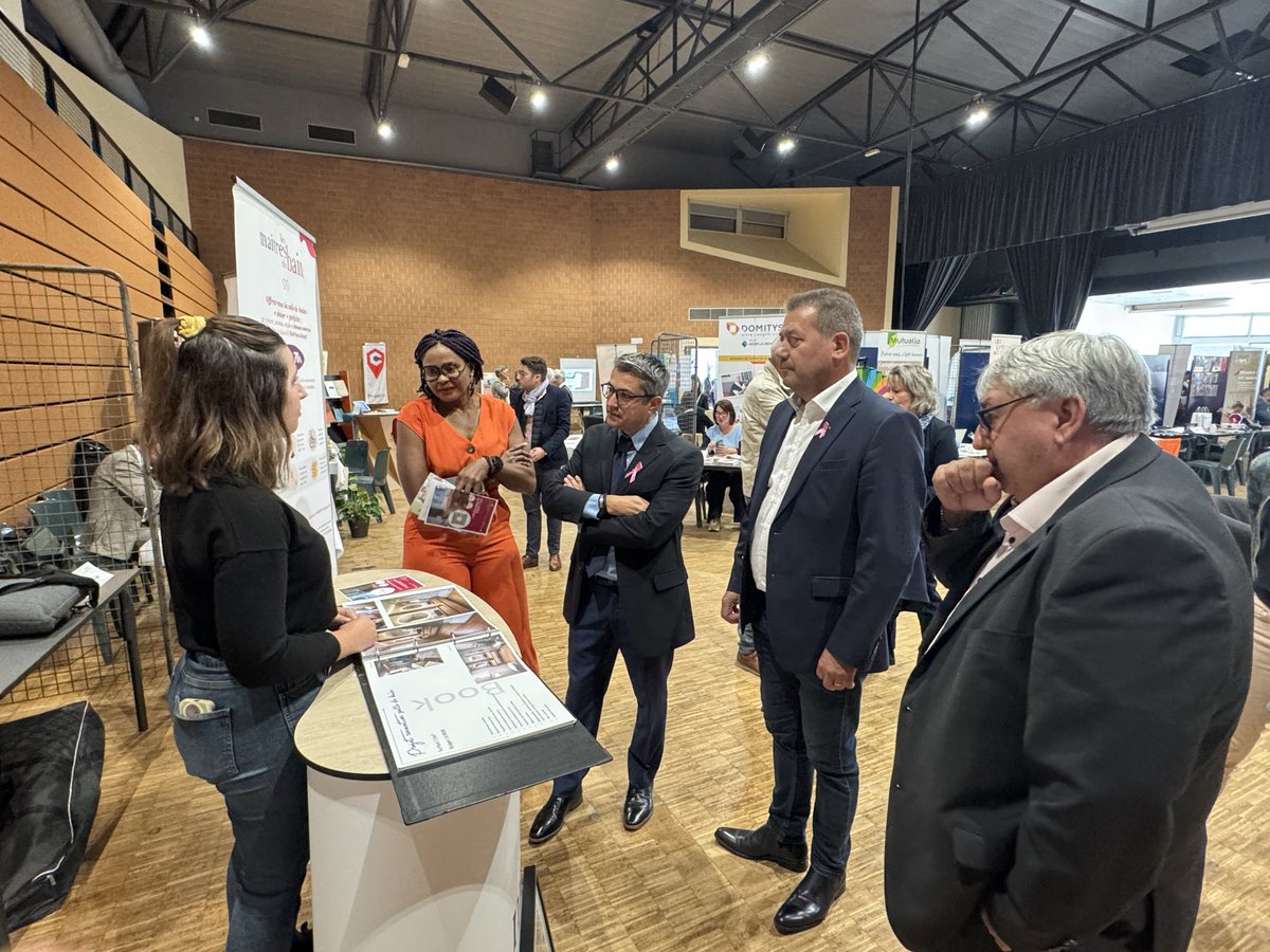[#RencontresCantonales] Sur le canton de Jaunay-Marigny aux côtés de Valérie Chebassier et <a href="/JeromeNeveux86/">Jérôme NEVEUX</a> et leur suppléant Éric Ghirlanda
✅ Salon du bien vieillir pour échanger avec les acteurs du grand âge 
✅ Visite d’Oxalys, entreprise à but d’emploi  
#Proximite