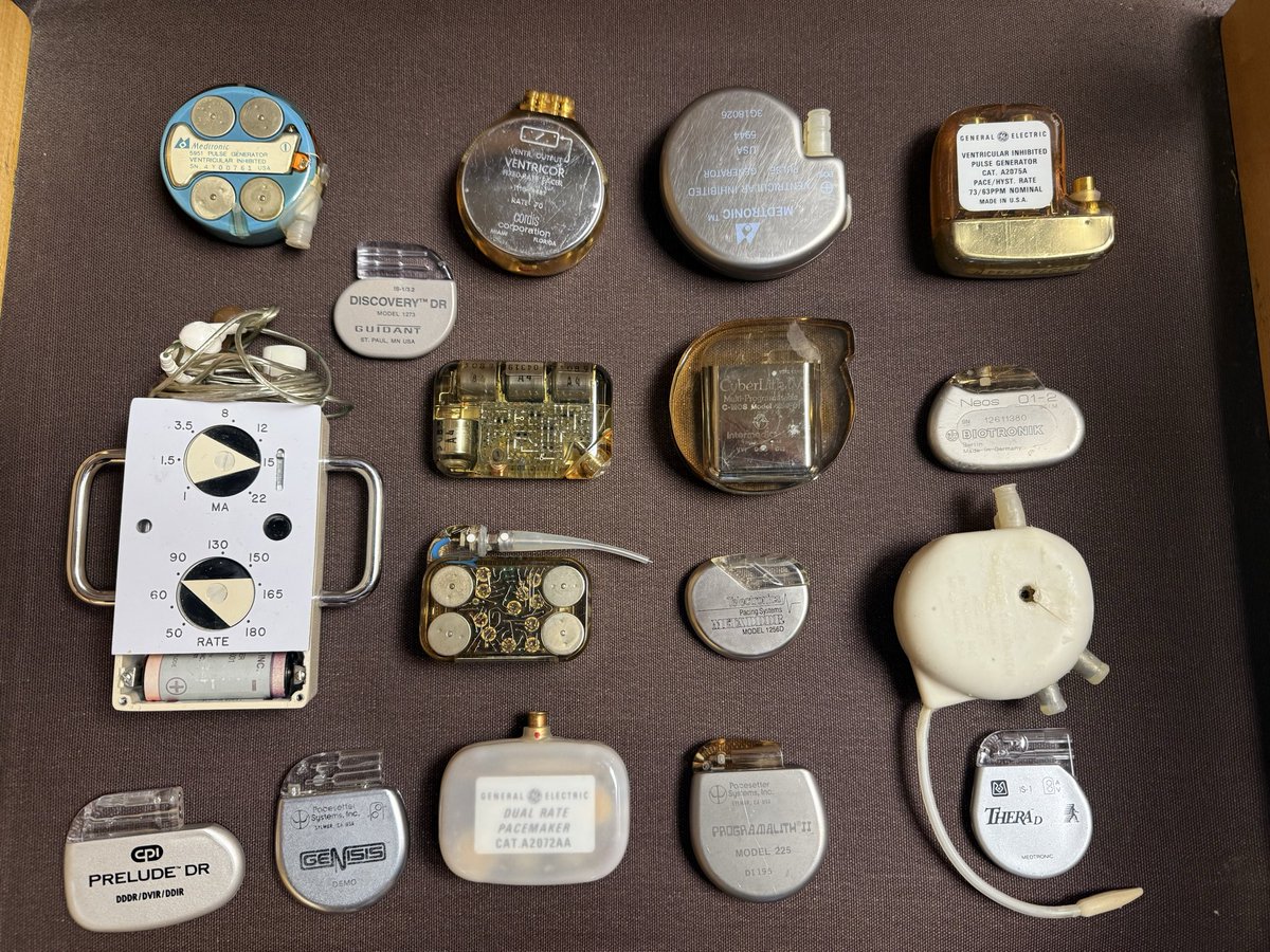 Fellow on HCM rotation asked what’s in the case. Here’s my dad’s collection of history of pacemakers. 

From 1950s bulky devices to leadless wonders, they’ve come a long way. 
Decades later, they still do what they do best: keep hearts (&amp; history) ticking

Which is the earliest?