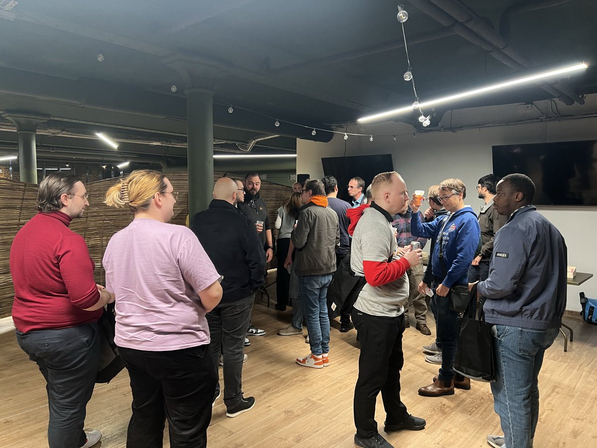 Place au petit coup à boire, merci <a href="/AXAFrance/">AXA France</a> !