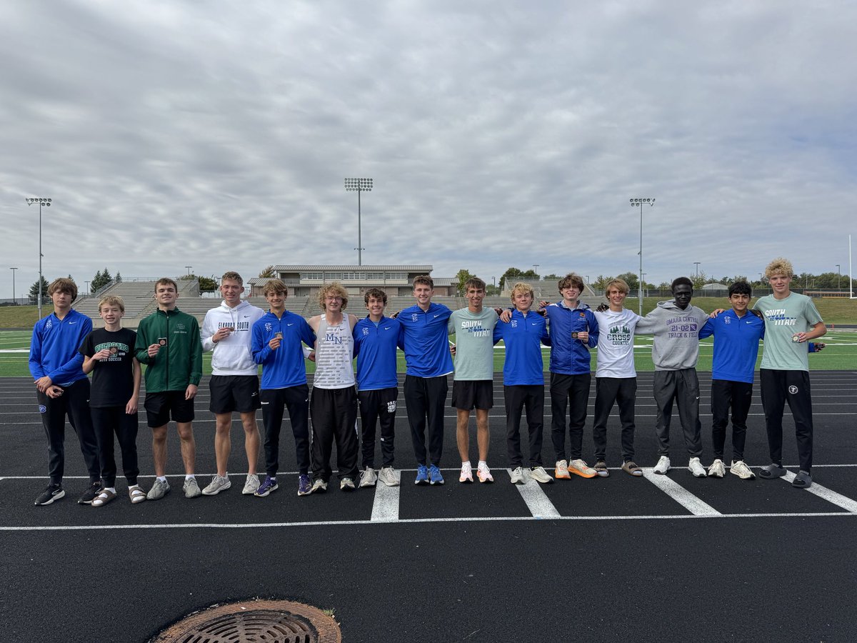 Congrats to Emily Hegge and Aiden Gehring on their Metro Cross Country first place finishes! 

It was a great day, thank you to all who made it out to Papio South!