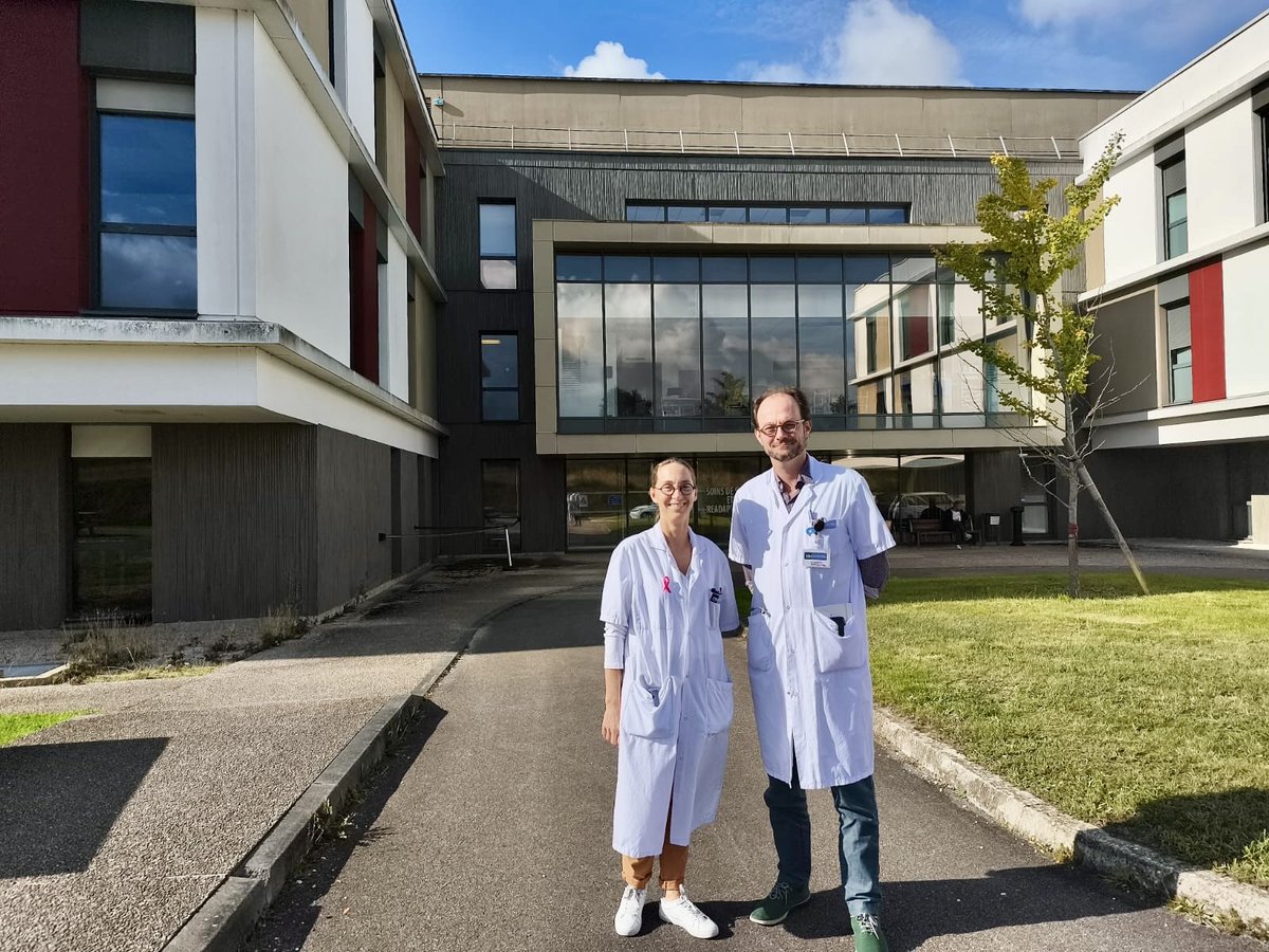 📢 Nouvelle présidence à la #CME du @CHIELVR : le Dr Elise Remy succède au Dr Thibault Simon, après 10 ans d’engagement. Avec le Dr Pierre-Alexandre Hauss (vice-président), ils poursuivront les actions menées pr améliorer la qualité des soins &amp; la collaboration entre les équipes