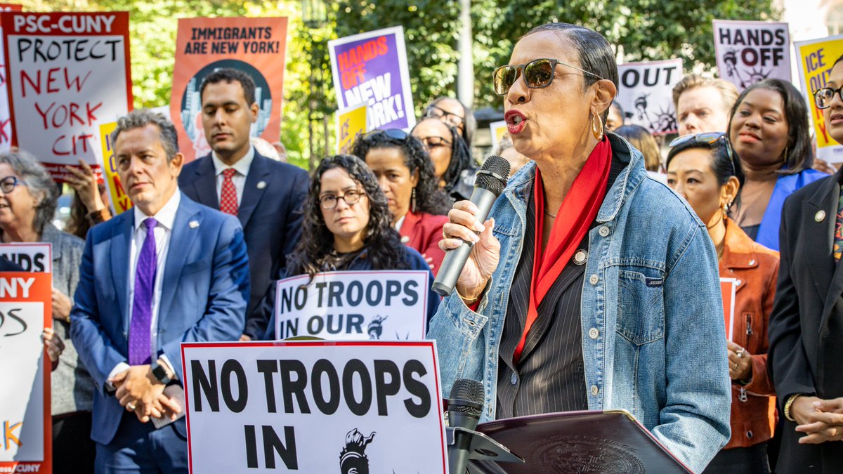We’re witnessing Trump's pathetic power grab in cities across the US, as he abuses our military and federal agencies to terrorize the people.

While the wannabe strongman act is sad, real people are being hurt, traumatized, and taken.

We must protect NYC: HandsOffNYC.com