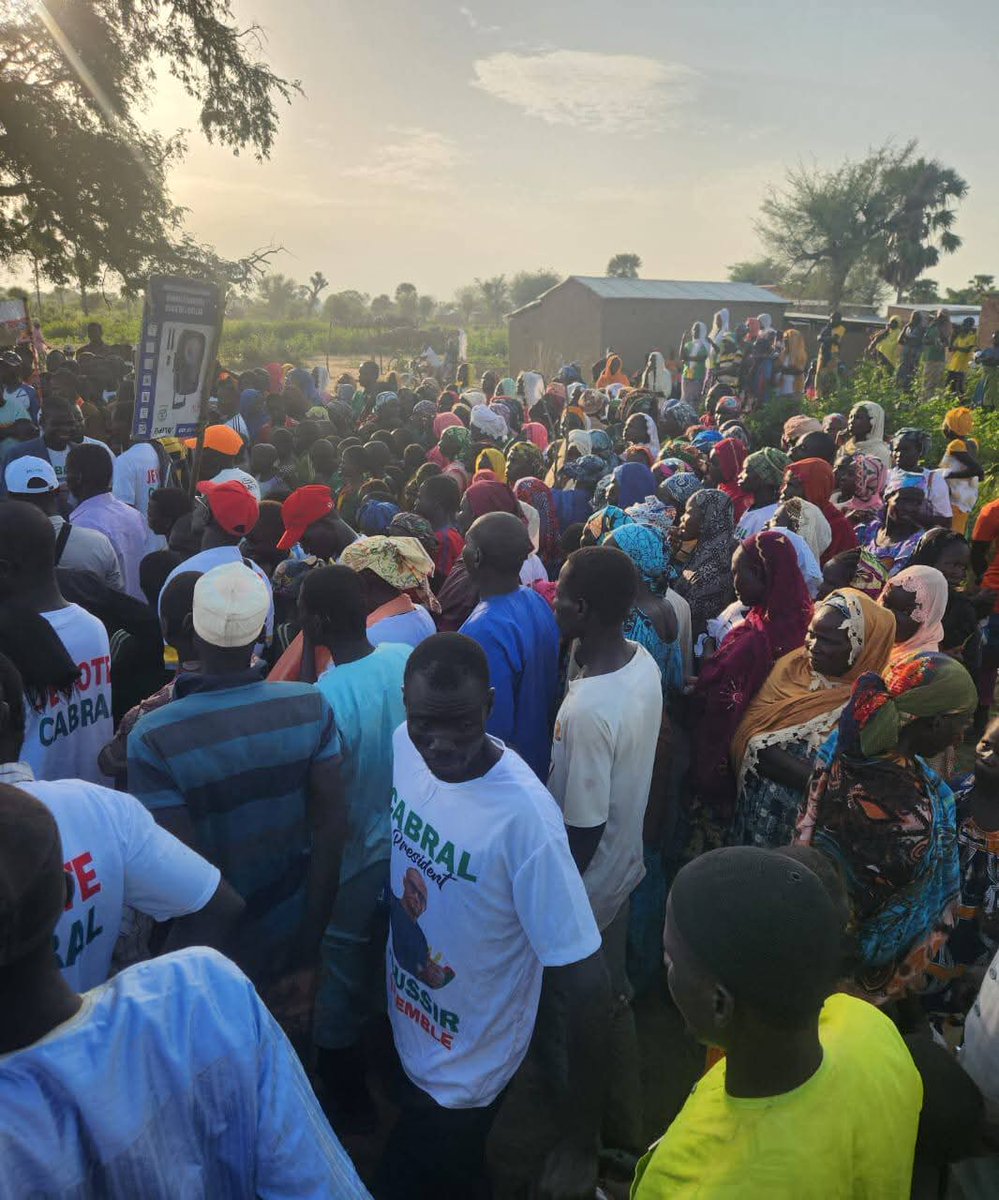 StephaneManey's tweet image. Toujours dans l'extrême nord, le vice président Atifi Ferdinand a partagé avec les populations de Djafga, la vision du Cameroun qui protège et qui libère les énergies. 
Bravo aux camarades sur l'ensemble du territoire 🧡. 
#cabral2025
#succeedtogether