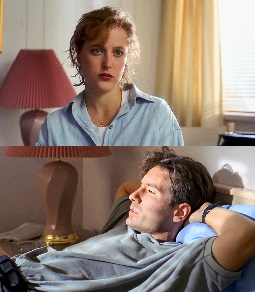 XFilesAesthetic's tweet image. How old were you when you first started watching The X-Files?