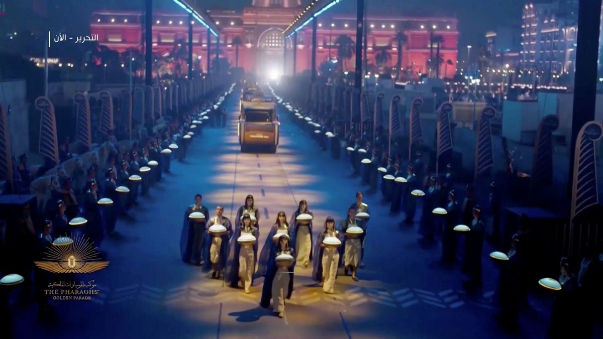 Pastpreservers's tweet image. Are we going to have a #Tutankhamun parade for the opening of The Grand Egyptian Museum?
#Egypt 🇪🇬 #GEM