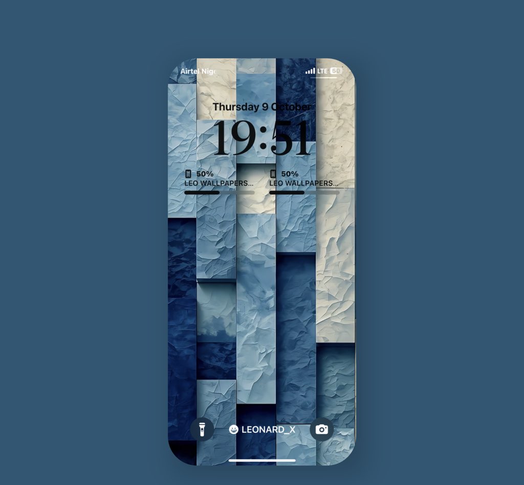 Leonard18_X's tweet image. &quot;Abstract blue elegance on display! 🎨💙 #AbstractArt #BlueVibes #LeoWallpapers&quot;  
Load 4k