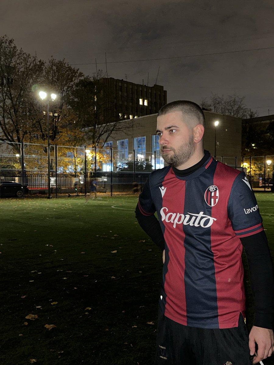 Зэй кол ми дабл о сэвэн

0 пасов 
0 ассистов 
7 фолов