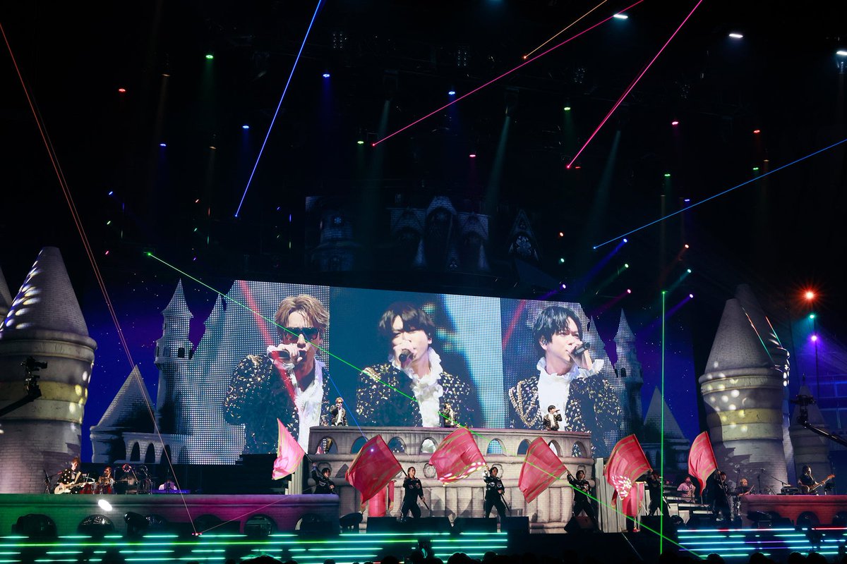 NEWS増田貴久「私はKing ＆ Prince」👑✨
Hey! Say! JUMP山田涼介・Snow Man目黒蓮と
「キャラ被っている」発言も💨

🔻写真・記事詳細はこちら
mdpr.jp/music/4659437

#NEWS_変身 #NEWSLIVETOUR2025変身 <a href="/NEWS0915_music/">NEWS | ELOV-Label</a>