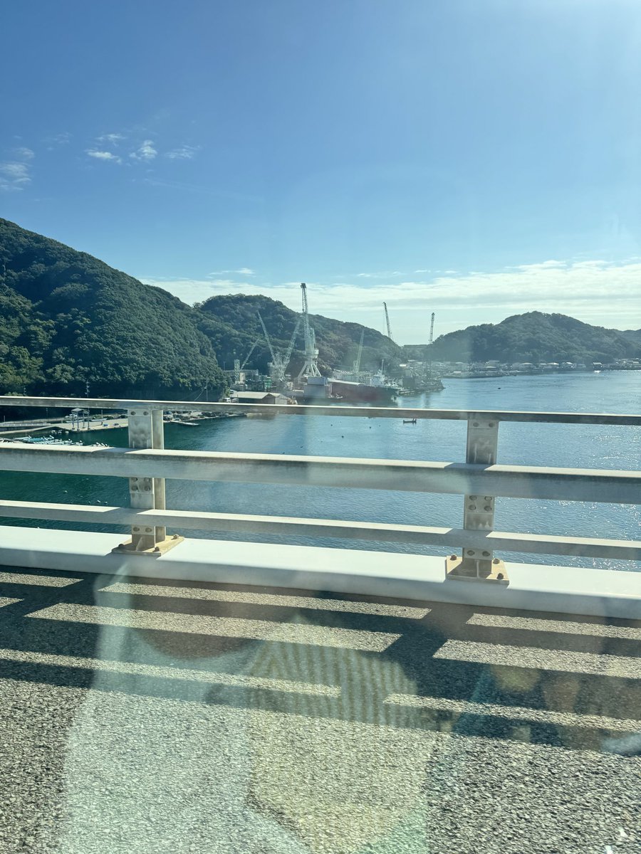 12日のロッキンクルージンに向けて出発🚐
今日は香川と広島へ行くよ💨
徳島の景色がすごく綺麗だった🥹✨✨