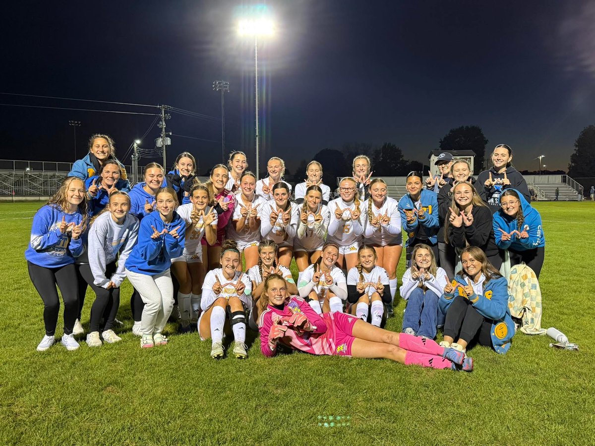 Another victory on the road for our Lady Tornadoes, shutting out Riverview 4-0.

Debra Grace Allen⚽️👟
Sydney Thornton⚽️
Daylee Foster⚽️
Lyla Johnson⚽️ 👟
Jayden Thornton👟 👟
Kyndall Fountain🧤x3

12-2-3 overall!
<a href="/SamBlackburnTR/">Sam Blackburn</a> <a href="/soccerMVL/">MVL ⚽</a> <a href="/brandonhannahs/">Brandon Hannahs</a> <a href="/WestMSports/">Tornado Athletics</a>