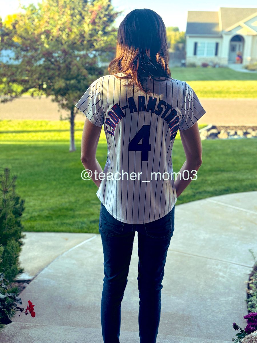 teacher_mom03's tweet image. Let’s do this again!!! 😁 Show us what you got PCA! 💙

Who do you got today? The Cubs or Brewers? -#milwaukeebrewers 

I’m supporting my Cubs all the way! Let’s see another CUBS WIN tonight!!!
 #FlyTheW   🐻🧢⚾️

#BeHereForIt   #GoCubsGo

Let’s hear it! Say GO CUBS!