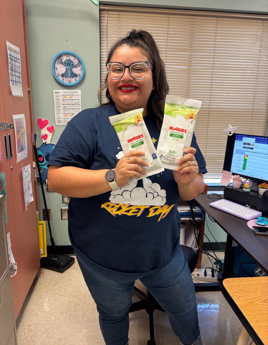 HerreraHuskies's tweet photo. Thank you so much to @Huggies and @ptotoday for the Huggies Wipes Delivery to support our Herrera students! ❤️
#HerreraHuskies #community #supportingstudents https://t.co/GNV0YQdCWK