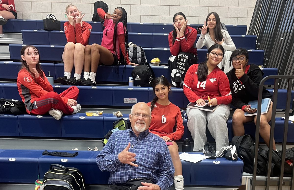barry12883's tweet photo. @vanhornfalcons 
Cheering for the Lady Falcons https://t.co/xAi7CBBGZp
