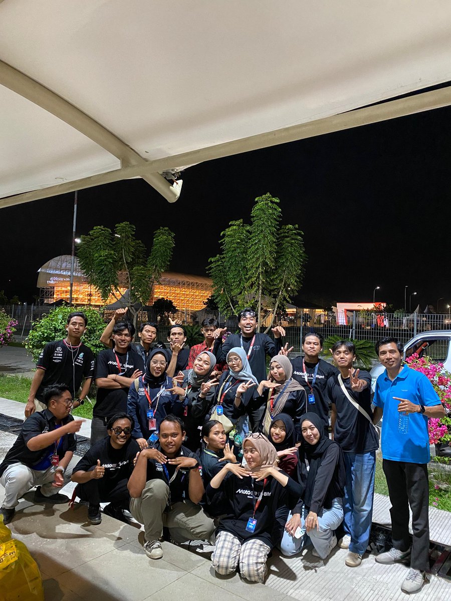 Rangga_WahyuD's tweet image. Thankyou so much guys for helping me in MotoGP25.

#IndonesianGP #MandalikaGP #MotoGP