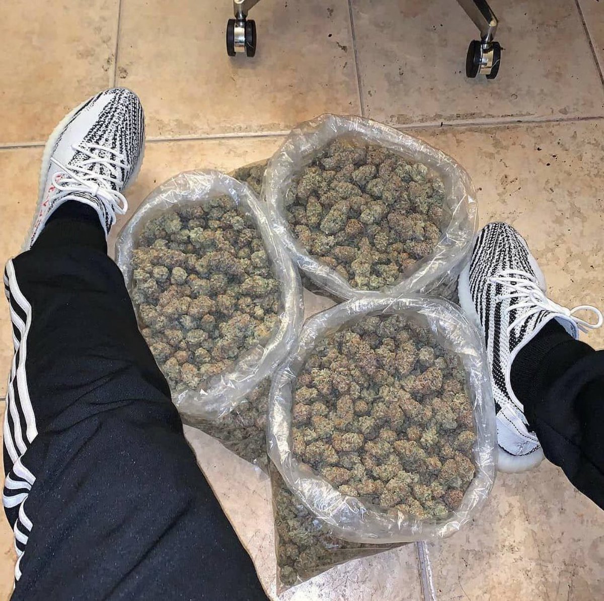 What will you do with em bags if I give you for free

 best answer will be giving a pound