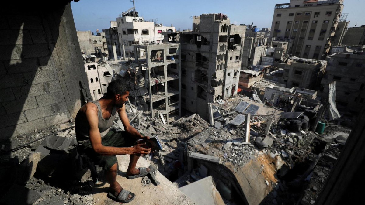 OngoingNowX's tweet image. Gaza's ceasefire: Tears flood Tel Aviv as hostages near home—will olive groves bloom again in the rubble? Raw hope surges against the odds. ongoingnow24.com/gaza-ceasefire… #OngoingNow24 #Ceasefire #Hostage #Resilience #Peace