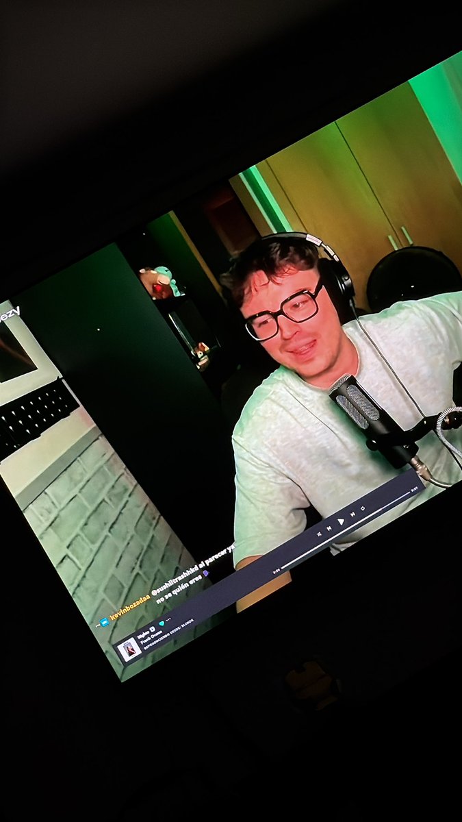 Luis Diego tweet media