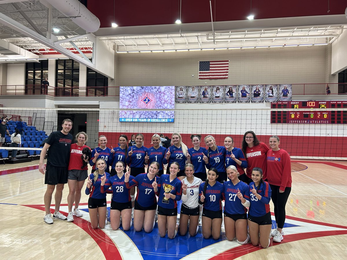 The Lady Dragons are Area 8 AAA Champions!!!! Our girls played amazing and won in 3 sets. Hats off to OC!!! They have a great program!!! Well done girls and go Dragons!!!!