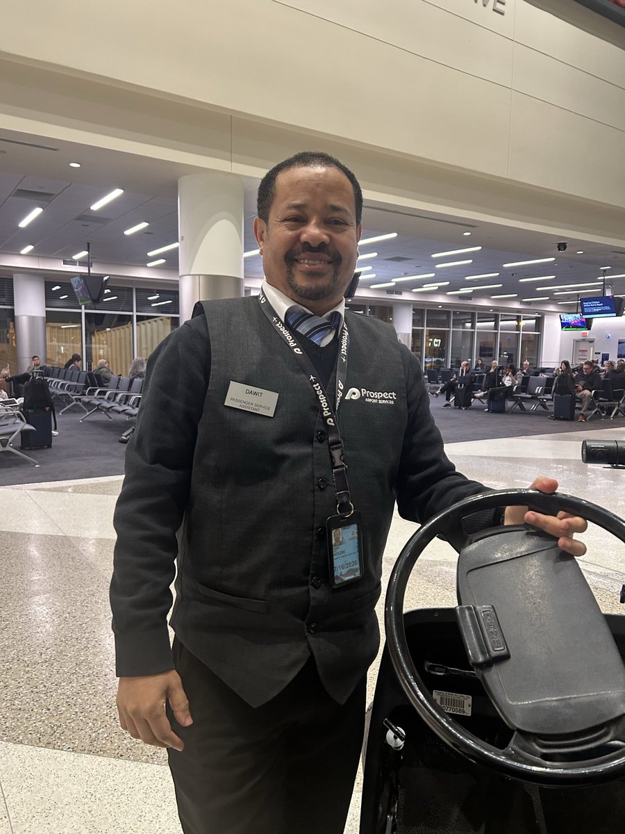 SethMillerEMP's tweet photo. Thank you @Delta for the lift on a quick connection in MSP tonight! World class customer service. And hats off to local team member Dawit! Above and beyond, thank you! https://t.co/hSXNgnVF0v