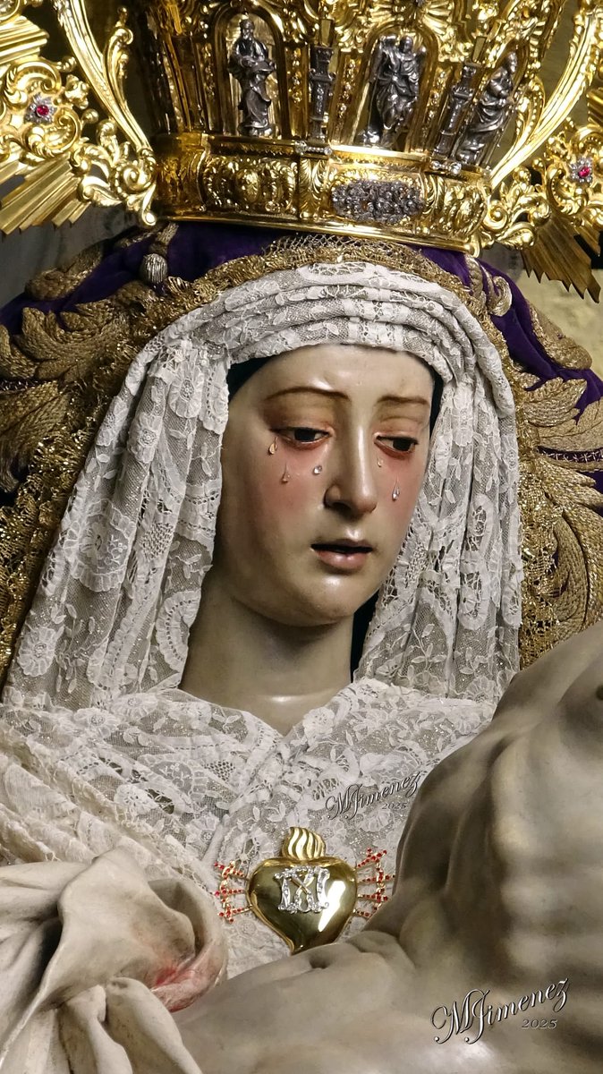 LasAngustiasCor's tweet photo. ACTUALIDAD 

Ya se encuentran sobre su paso procesional el Santísimo Cristo y Nuestra Señora de las Angustias, con motivo del Vía Crucis Magno en el que participarán nuestros Sagrados Titulares. https://t.co/xONYm5gjBC