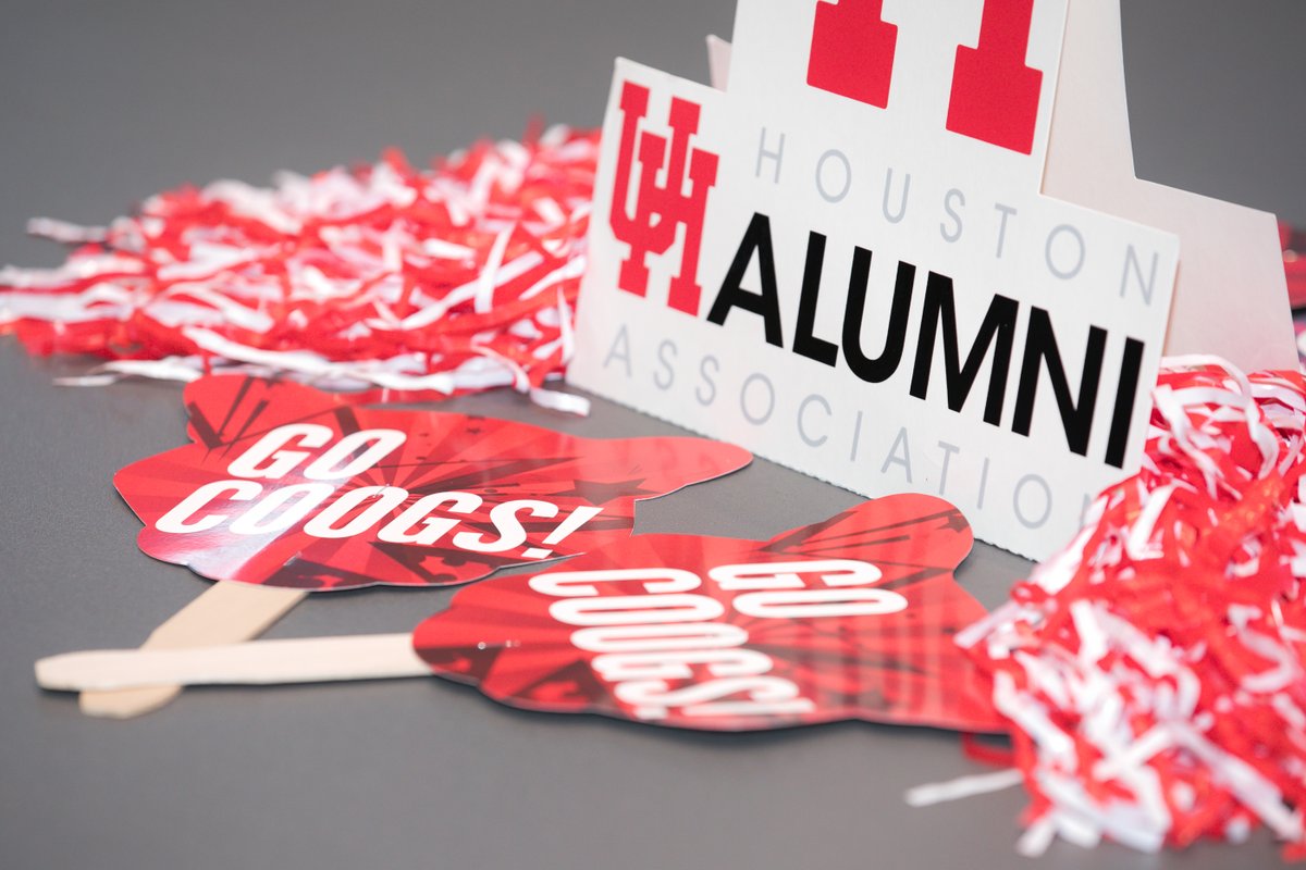What better time to connect with @baueralumni at #CougarPowerHour than Homecoming Week? Join #BauerAlumni at the Blue Rooster this Wednesday to network, connect and get ready for Saturday's game! 

📅 Oct. 15 
⏰ 6 p.m. 
📍 Blue Rooster
🔗 RSVP: linktr.ee/baueralumni