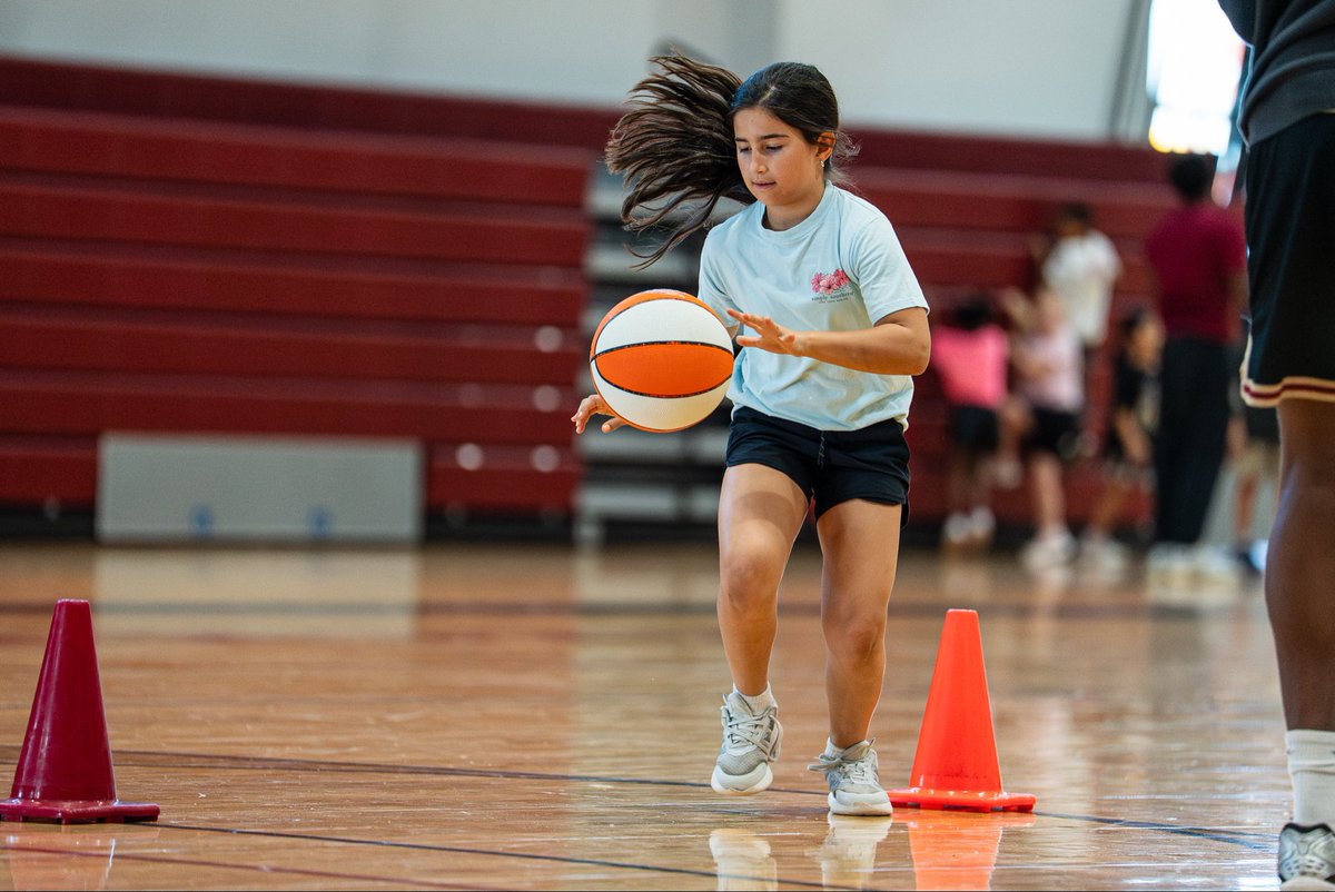 hebron_hoops's tweet image. Wrapping up fall training with an investment in our young Lions 🦁 

#nothinggiveneverythingearned
#1percentbettereveryday 
#humbleandhungry