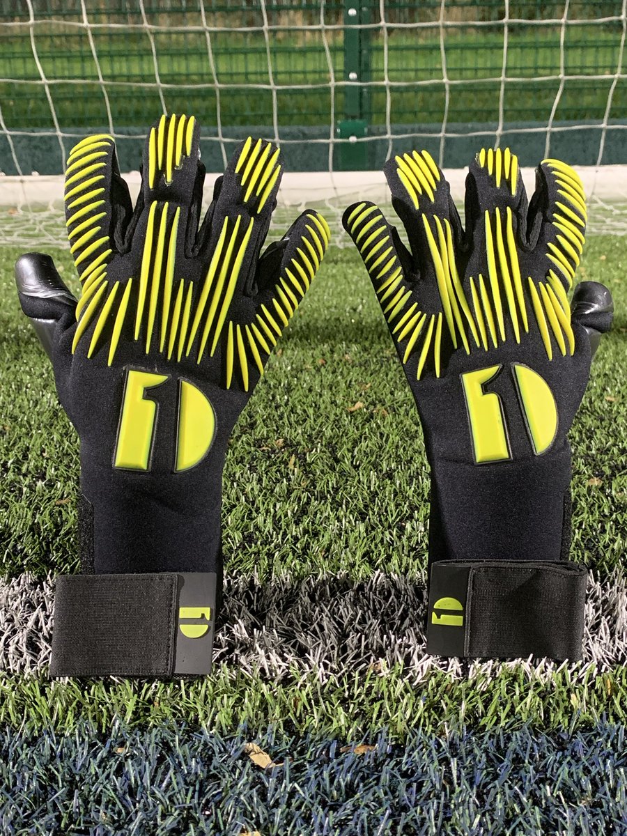 chris davidson tweet media