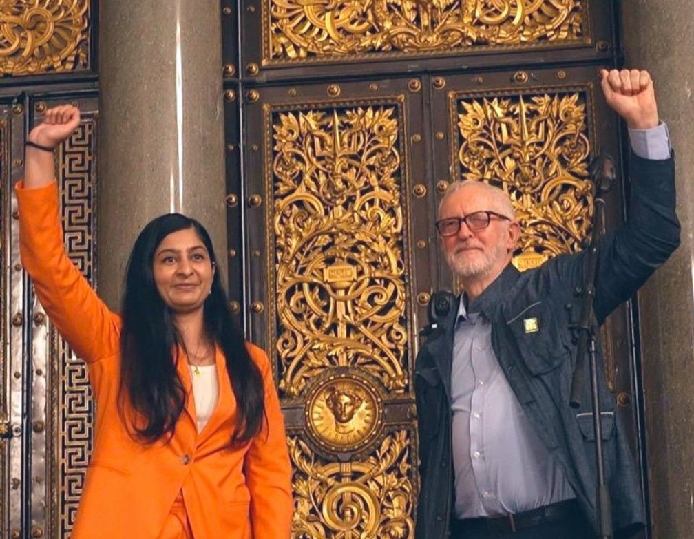 And there it is

There's the hope I needed again

No more fighting, no more sniping, and no more attacking each other. If we want to win this, if we actively want to beat Farage and restore so much that's been taken from us

We need to unify

Yourparty.uk/join