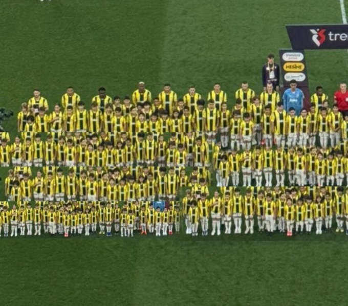 Fenerbahçe'de hikayesi yarım kalanların kalabalıklık