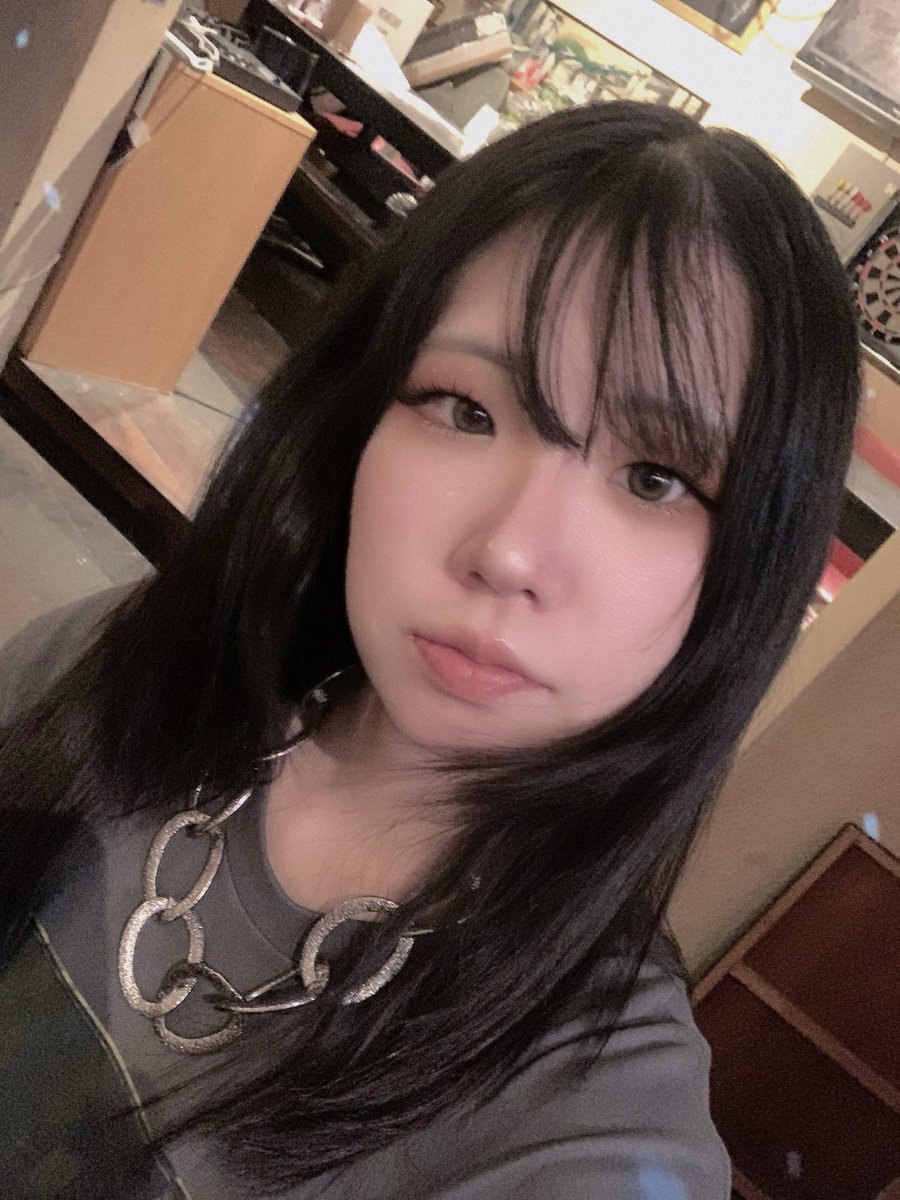 T_Ayanoman's tweet image. closeしました！
遅がけながら本日も酔いました🫨
明日からもう週末、図々しく後祝いもお待ちしております👐
@Bar_Humor_