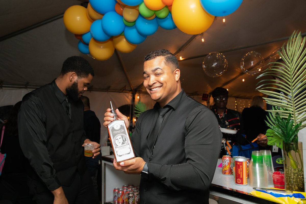 techtowndetroit's tweet image. It’s almost time to toast! 🥂 Toast of the Town is TOMORROW, October 10! Every ticket fuels TechTown’s mission to help small business owners and startup founders thrive. 

Grab your ticket today 🎟️ zurl.co/4SjYS