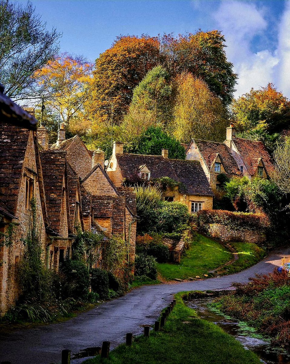 Cottage Rows 🏡🏡🏡