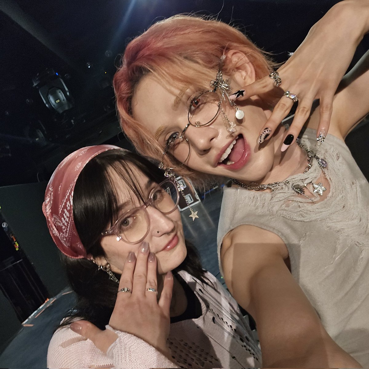 ٠࣪⭑jay ⚝ met mother muti tweet media