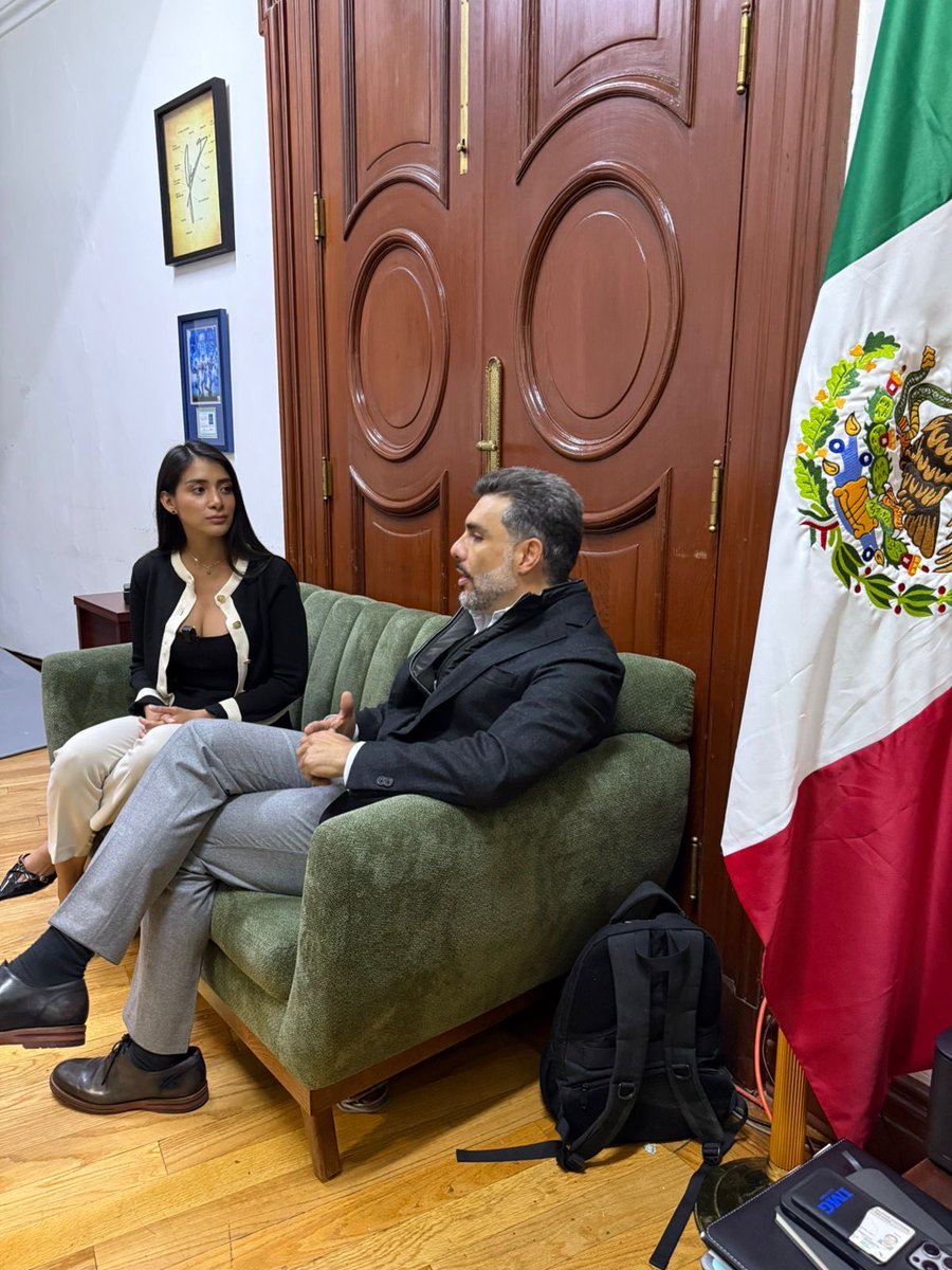 juncalssolano's tweet photo. Con el gusto de compartir experiencias legislativas, hoy platiqué con el presidente de la Mesa Directiva del Congreso de la Ciudad de México, Jesús Sesma Suárez. 

Trabajando en coordinación para avanzar y sacar las grandes reformas impulsadas por nuestra Presidenta Claudia Sheinbaum. 

@ChuchoSesmaPVEM