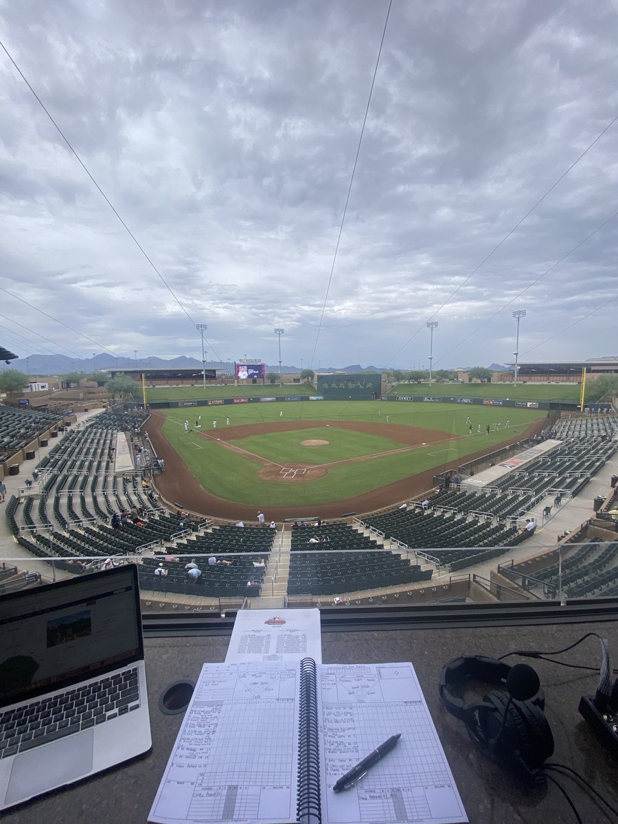 Back at it🌵 ￼￼

Salt River vs. Mesa coming up at 1:30 PT!

Join myself and former big leaguer Will Ohman: mlb.com/arizona-fall-l…