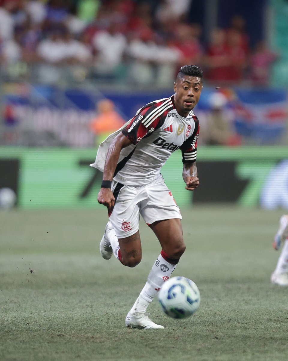 futebol_info's tweet image. Bruno Henrique, do Flamengo, escapou da pauta na nova sessão do Pleno do STJD.

O tribunal convocou 10 processos para a instância final amanhã. O caso do atacante não foi incluído. Com isso, ele segue liberado para atuar através do efeito suspensivo.

Inicialmente, o jogador…