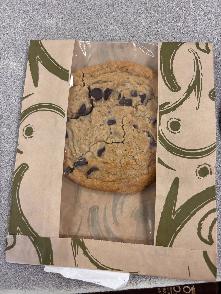 catmanz0's tweet image. the type of shit your coworker gives you when you’re fasting