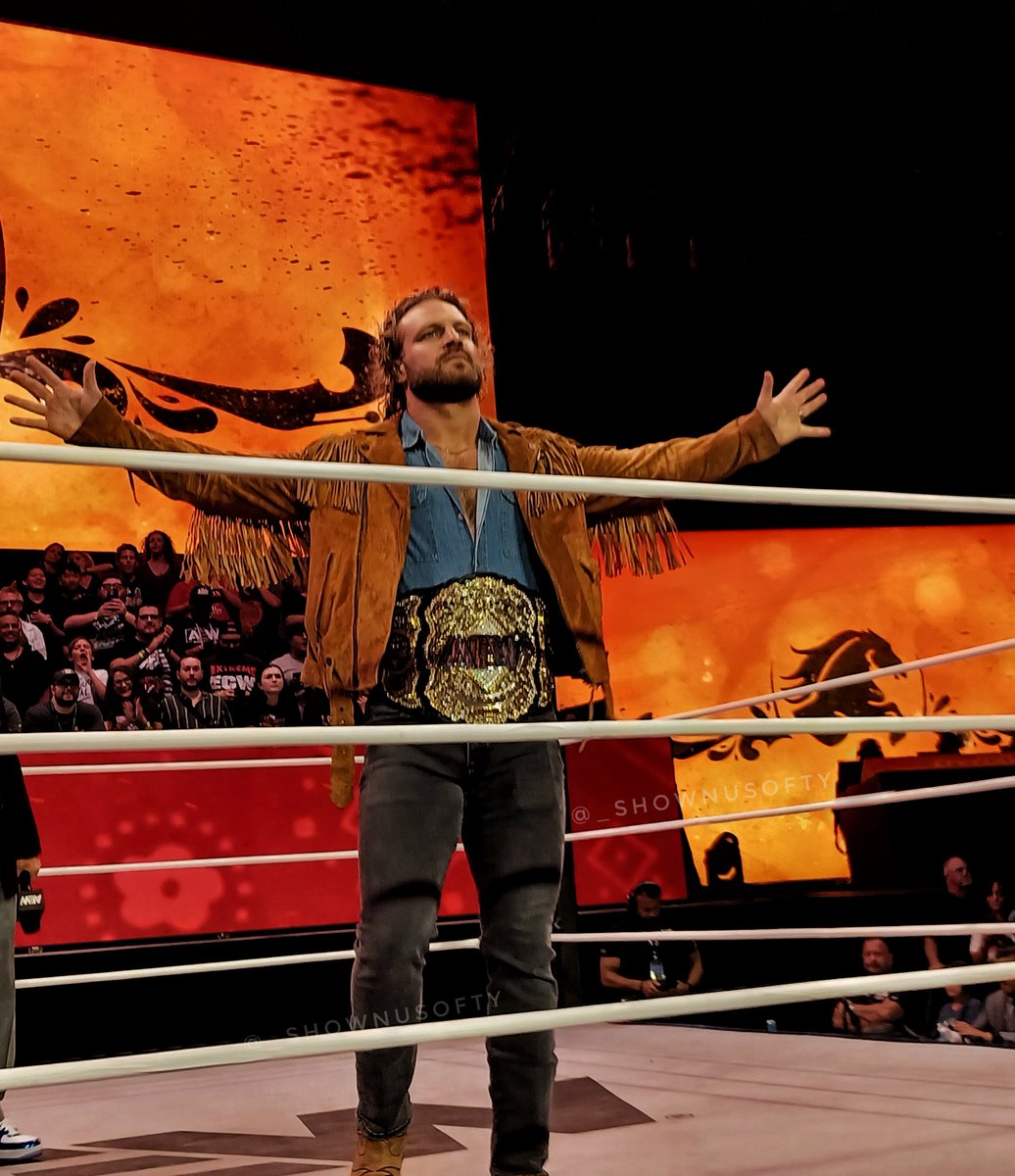 _shownusofty's tweet image. the prettiest alive, hangman adam page TT

#AEWDynamite