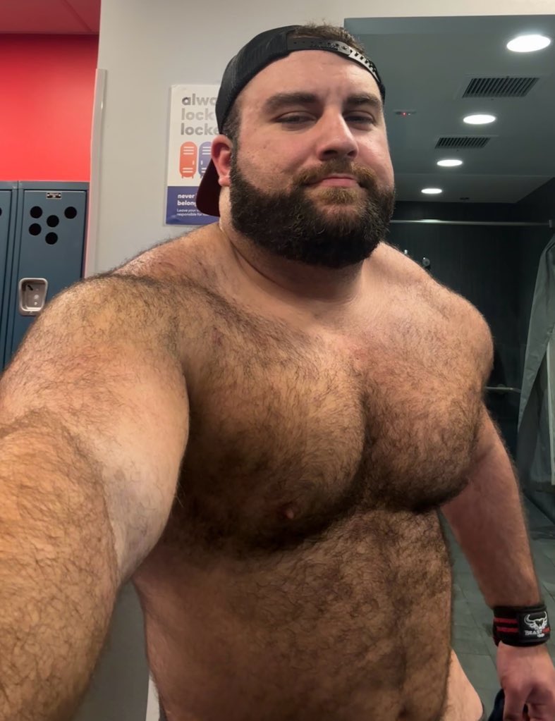 Russian Muscle Top tweet media