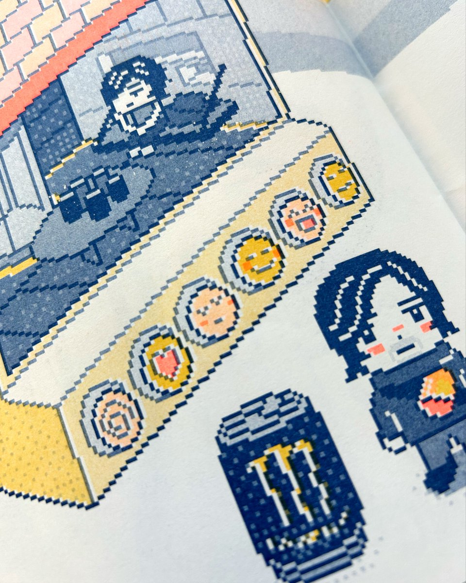 mogumu_'s tweet image. made a spread for the strand-type zine!!! 👼🧡
you can grab a copy at NYCC table c-27 or preorder online wrenmcdonald.com/Shop