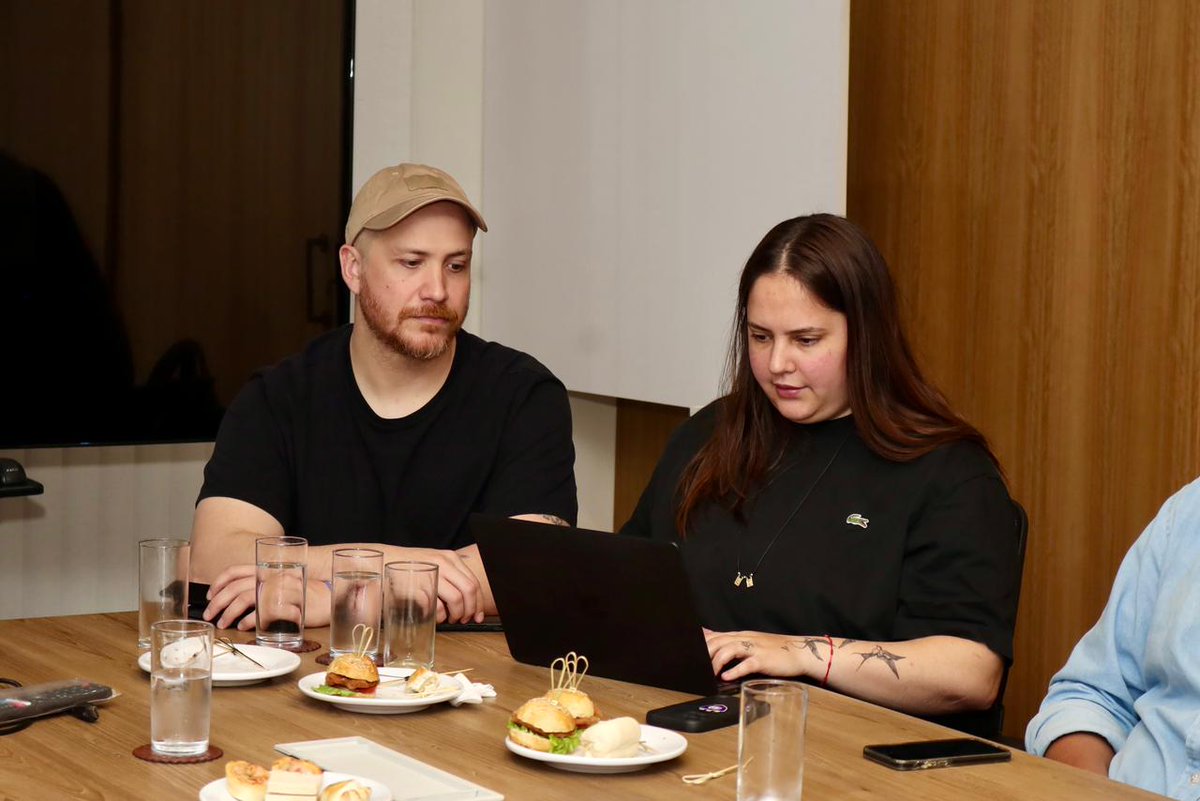 <a href="/OniriaTBWA/">ONIRIA\TBWA</a> <a href="/Garabato_ML/">Garabato MullenLowe</a> 📍 Santa María Pueblo Hotel propone una experiencia única: que todo el pueblo misionero se convierta en un gran hotel. ¡Vas a sentirte huésped en cada rincón! 🏡

🔤 Jesuiticas Fonts rescata tipografías talladas en piedra por jesuitas en Jesús, Trinidad y San Cosme y San Damián