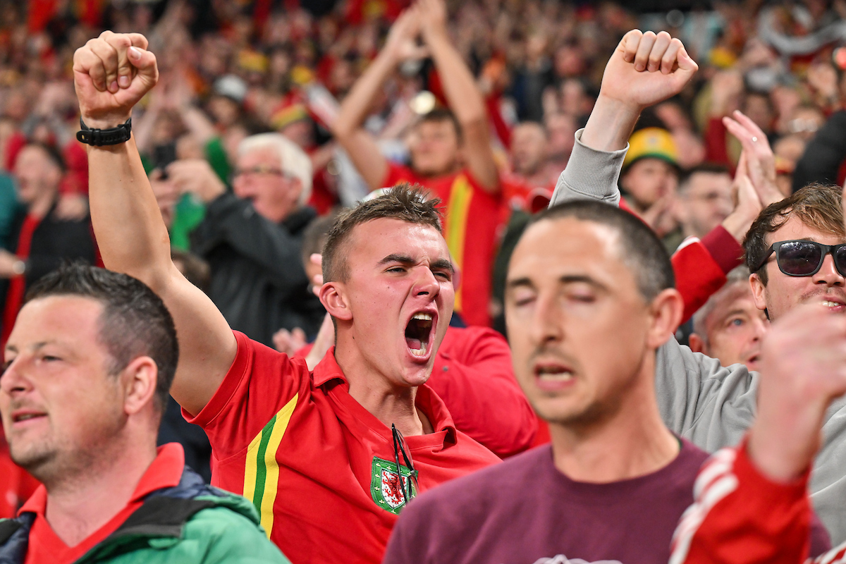 Cymru's tweet image. Diolch am eich cefnogaeth anhygoel heno ❤️

See you back in Cardiff on Monday evening 👊